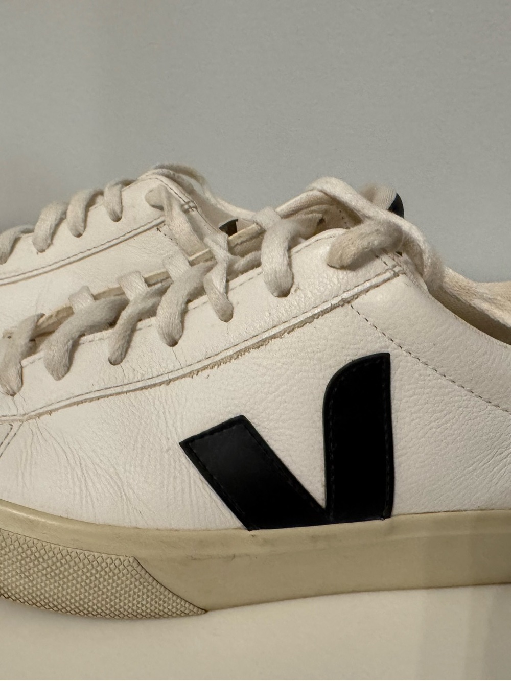 Women’s Veja Size 8